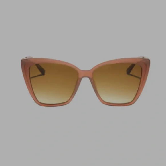Diff Eyewear Sunglasses Katie Glacial Tortoise Rectangular Vacation Summer Dasha Square Sunglasses | Espresso Tortoise + Gold & Brown  main image 2